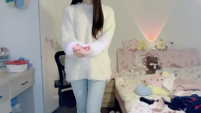 Onecutelittle live sex cam