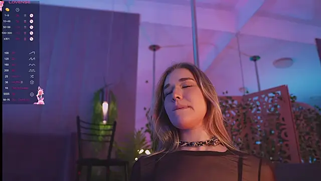 Smiley_Mia live sex cam