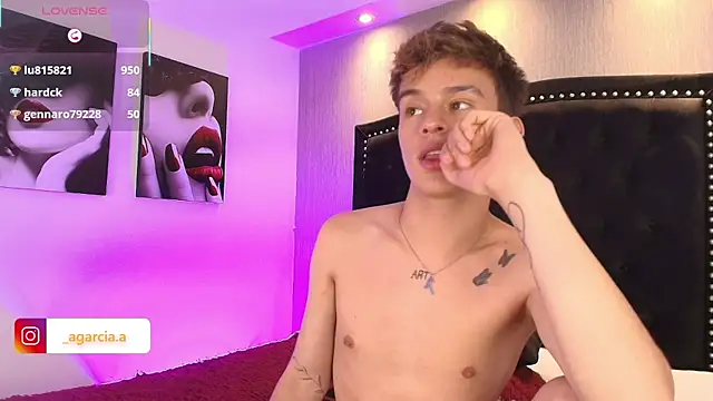 LiamWildx20 live sex cam