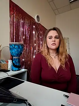 Juicy_PeachLux live sex cam