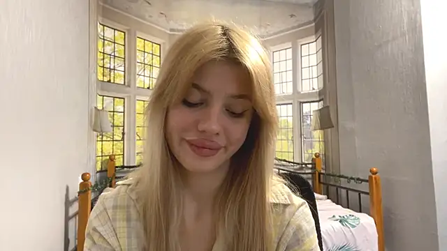 MarielleAdrien's cam snapshot