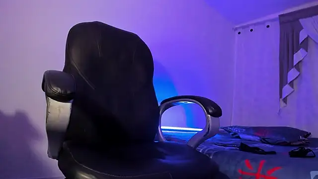 Angelicious_Boy's cam snapshot