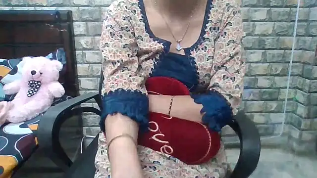 Sexy_iknoor's cam snapshot