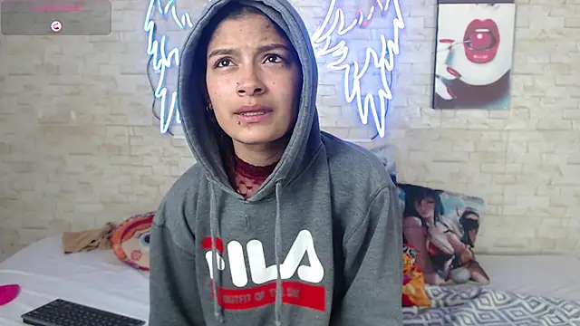 Gaby_and_Mei's cam snapshot