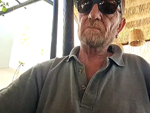 forexxxx_man's cam snapshot