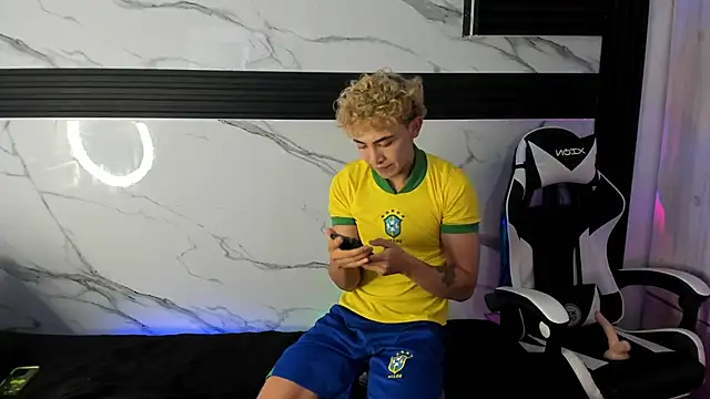 Saimonvela's cam snapshot