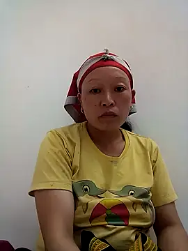 girl-hot2x's cam snapshot