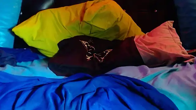 Queenofthenightx live sex cam