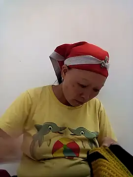 girl-hot2x's cam snapshot