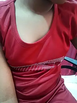 pari_rani7's cam snapshot