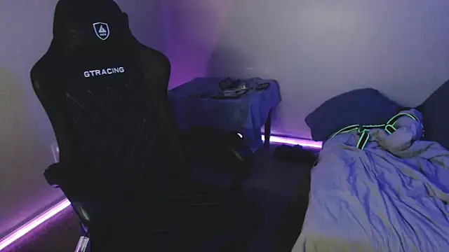 TypicalDepot5 live sex cam