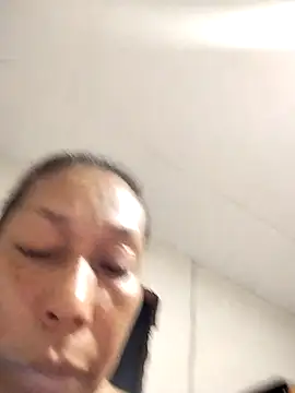 Naomi-Mature's cam snapshot