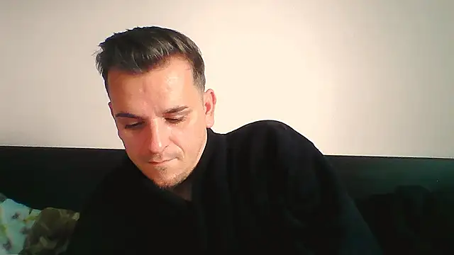 Huge_cock22cm live sex cam