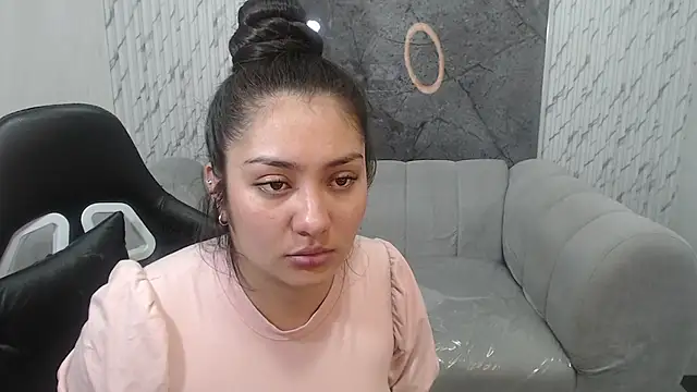 Ivony18_b's cam snapshot