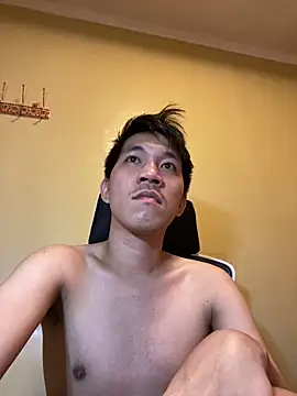 asian_guy_69's cam snapshot