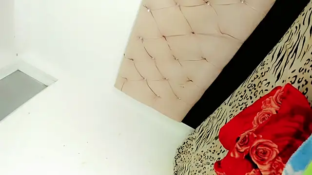 merlinacandy live sex cam