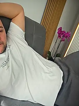 KarlosCarutox live sex cam