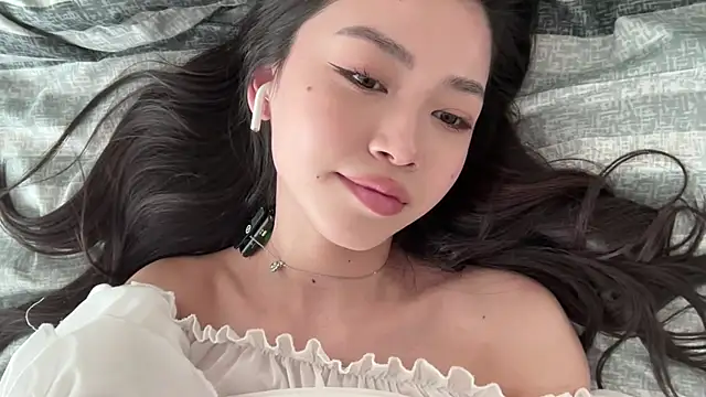 yourlittlesunrise_ live sex cam