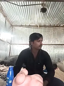 Kartik_bbc_indian's cam snapshot