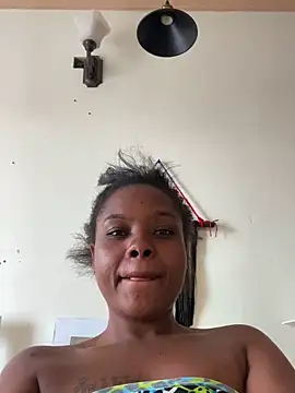 Dellah27 live sex cam