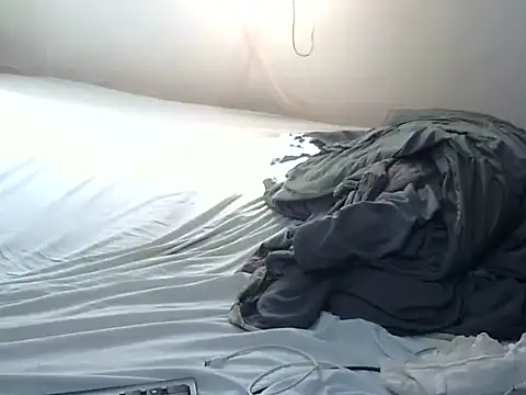 Prettyy_pussie live sex cam