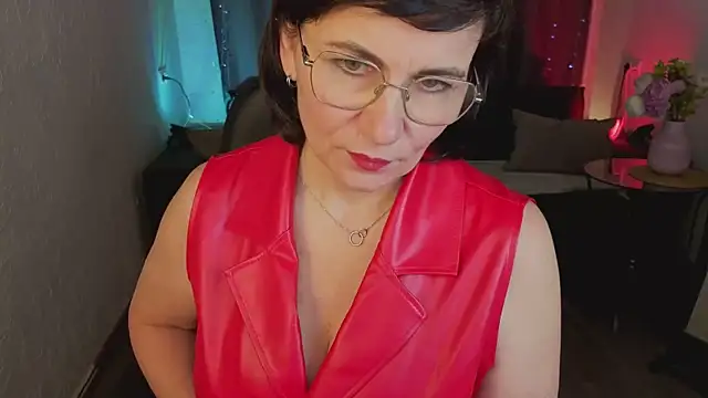 Demi_Mature live sex cam