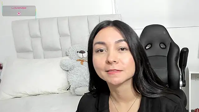 Ms_milarose's cam snapshot