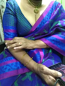 niiveditha's cam snapshot