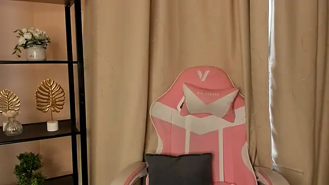 ArdisCiolli's cam snapshot