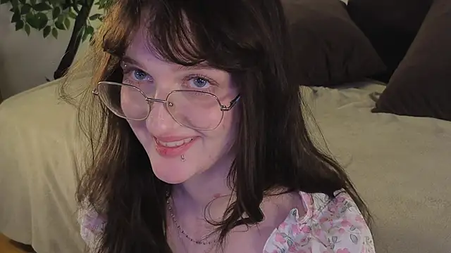 ELLIEJAY's cam snapshot