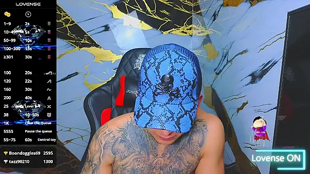 Kevin22_222 live sex cam