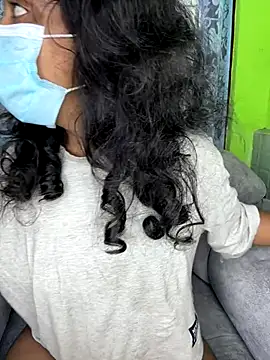 SukiyamaAsia's cam snapshot