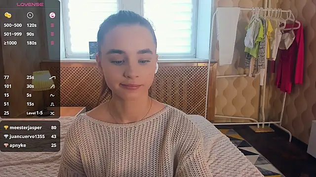 JinnyMcie's cam snapshot