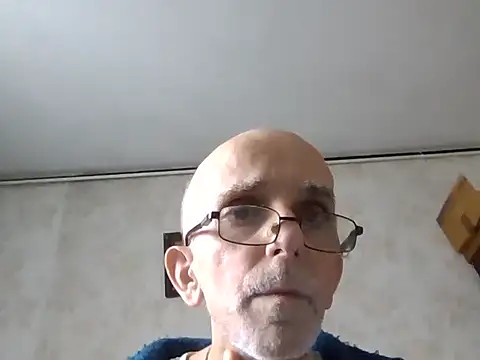 mariusica1@xh's cam snapshot