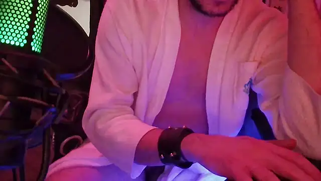 MasterDaddyCool's cam snapshot