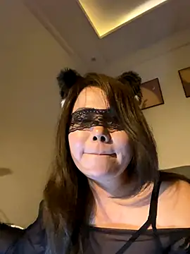 Diana8899 live sex cam