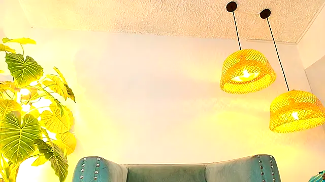 Fluffy_Bubble21's cam snapshot