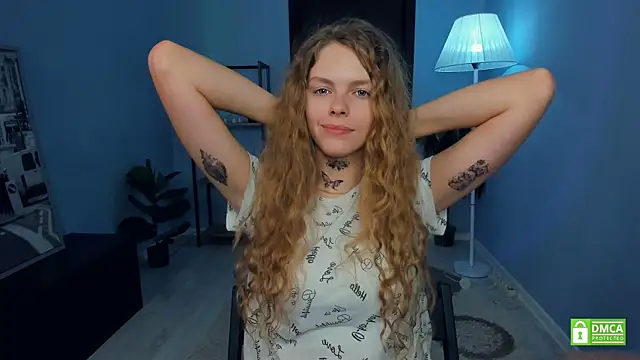 RayaNenlia's cam snapshot