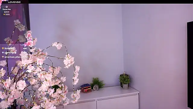 MerlynDinovo's cam snapshot