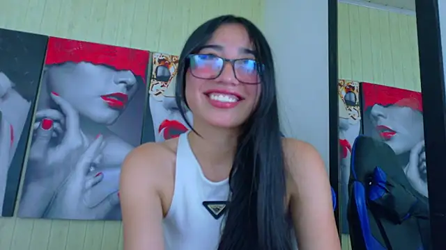 _Emmaa_Harper's cam snapshot