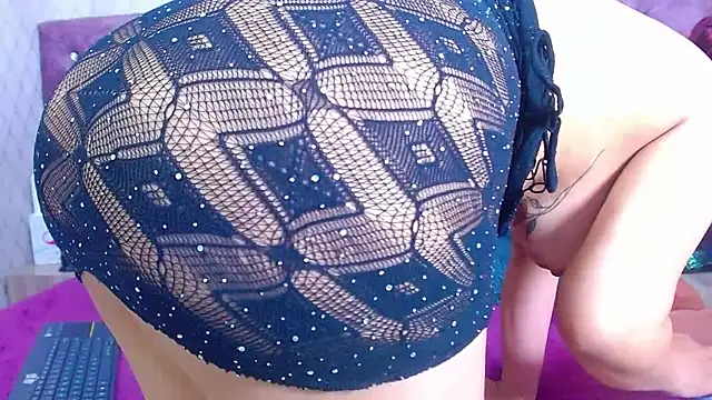 VALENTINA3x's cam snapshot