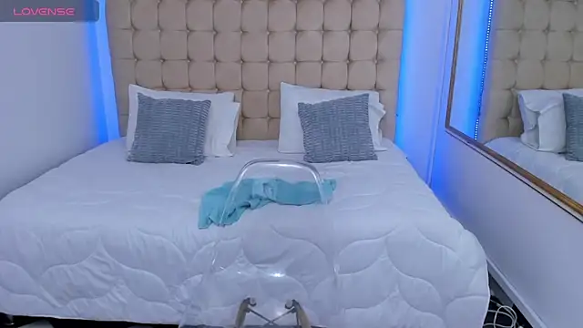 Alex_cute77 live sex cam