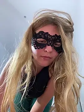 _Sky___Bri_'s cam snapshot