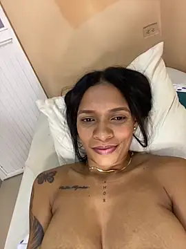 Luna025's cam snapshot