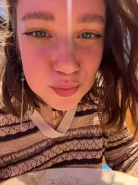 lucy-joy live sex cam