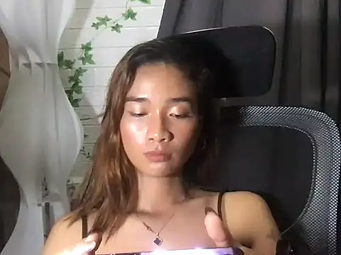 Kimparaka live sex cam