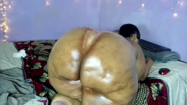 wilmaassylum's cam snapshot