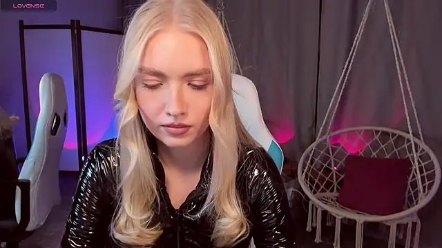 TessaGrays's cam snapshot