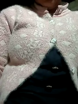 hemayadav111's cam snapshot