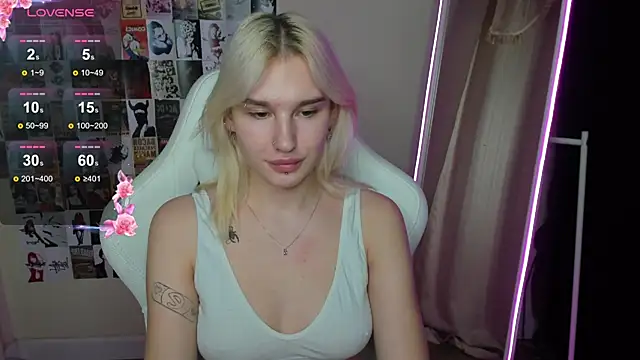 EvelinaLuu's cam snapshot